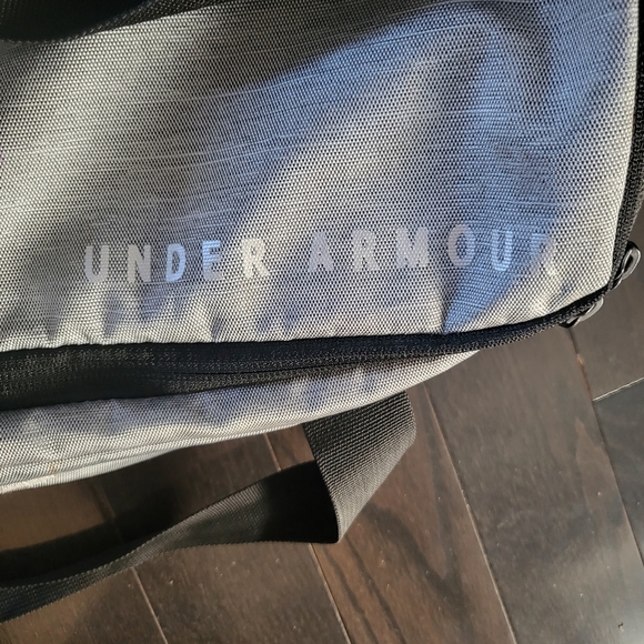 ✅✅ Under Armour Duffle Bag ✅✅ - Picture 13 of 13